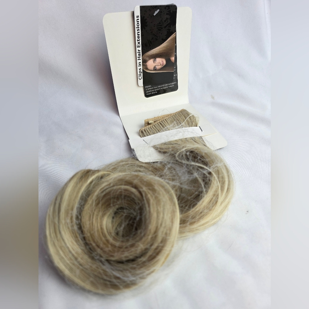 Blonde Clip-In Hair Extensions
